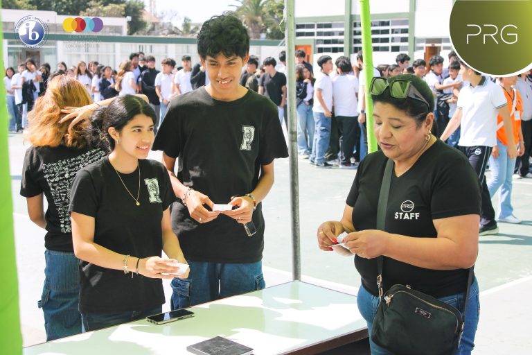 Despedida Emotiva de los Estudiantes de 5to de Secundaria